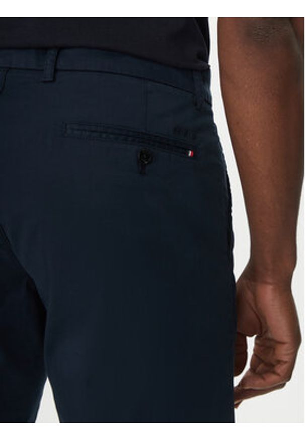 Hechter Paris Szorty materiałowe 26664 151365 Granatowy Regular Fit. Kolor: niebieski. Materiał: bawełna