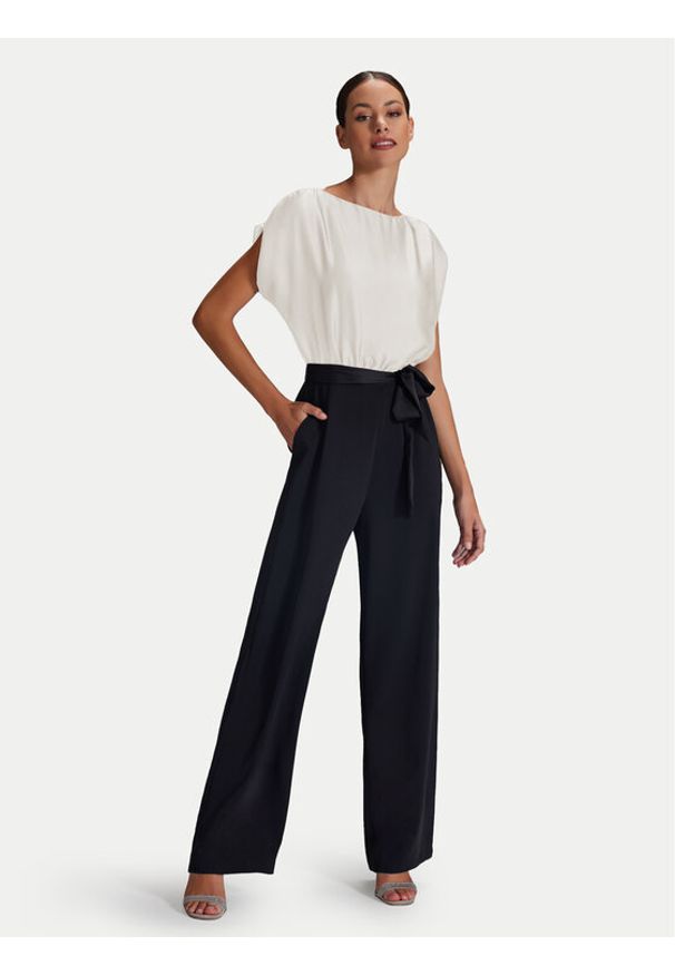 Swing Kombinezon 3AH00900 Czarny Regular Fit. Kolor: czarny. Materiał: syntetyk