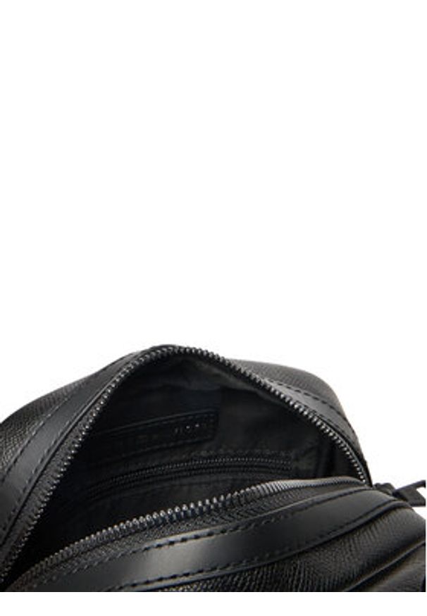 TOMMY HILFIGER - Tommy Hilfiger Saszetka AM0AM13546 Czarny. Kolor: czarny. Materiał: skóra