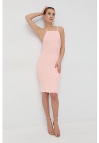 Guess sukienka kolor pomarańczowy mini dopasowana. Kolor: pomarańczowy. Materiał: dzianina. Typ sukienki: dopasowane. Długość: mini #3