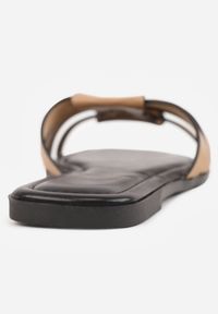 Born2be - Ciemnobeżowe Klapki z Cienkimi Paseczkami Helarah. Okazja: na co dzień, na spacer. Kolor: beżowy. Styl: casual, klasyczny, elegancki #7