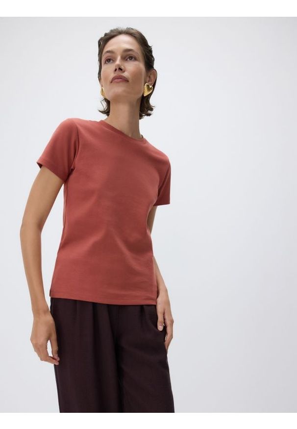 Reserved - Bawełniany t-shirt - jasnofioletowy. Kolor: fioletowy. Materiał: bawełna