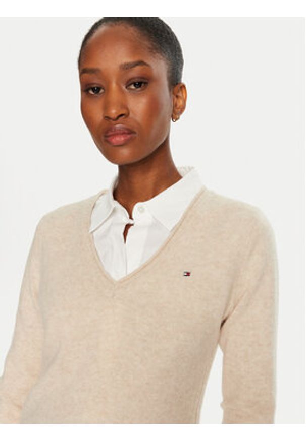 TOMMY HILFIGER - Tommy Hilfiger Sweter WW0WW43505 Beżowy Regular Fit. Kolor: beżowy. Materiał: wełna