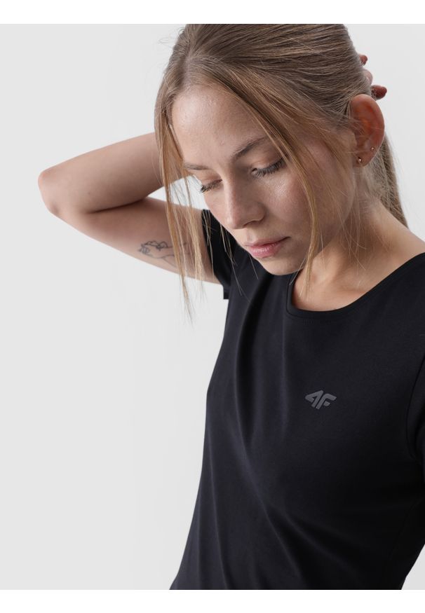 4f - 4F T-shirt slim gładki damski - czarny L. Okazja: na co dzień. Kolor: czarny. Materiał: dzianina, bawełna, jersey, materiał, elastan. Długość rękawa: krótki rękaw. Długość: krótkie. Wzór: gładki. Styl: sportowy, casual