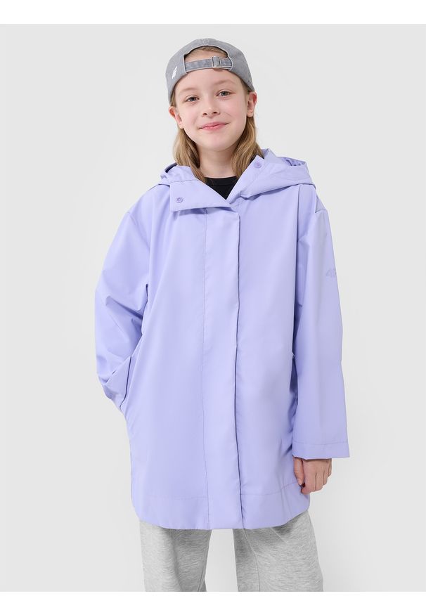4f - 4F Kurtka przejściowa przeciwdeszczowa z gumową powłoką dziecięca - fioletowa 128 (7-8 lat). Okazja: na co dzień. Typ kołnierza: kaptur. Kolor: fioletowy. Materiał: guma. Wzór: gładki. Sezon: lato. Styl: casual, klasyczny, sportowy