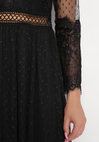 Born2be - Czarna Sukienka Maxi o Rozkloszowanym Fasonie z Ozdobną Koronką i Tiulem Steilla. Kolor: czarny. Materiał: tiul, koronka. Wzór: koronka. Długość: maxi #5