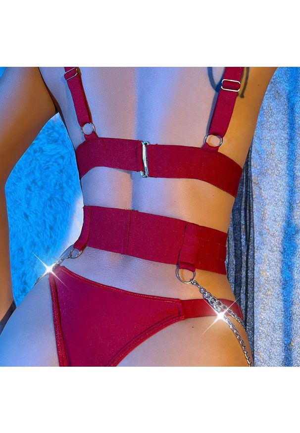 Intica - Komplet bielizny z szerokimi pasami i ozdobnymi detalami Nver. Kolor: czarny. Materiał: materiał. Wzór: aplikacja