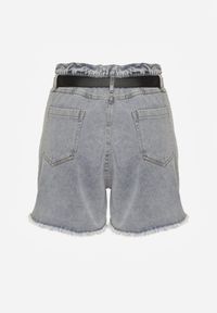 Renee - Jasnoniebieskie Bawełniane Szorty Jeansowe z Paskiem i Przetarciami High Waist Vikisona. Okazja: na co dzień. Stan: podwyższony. Kolor: niebieski. Materiał: bawełna, jeans. Styl: elegancki, casual #2