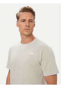 The North Face T-Shirt Evolution Simple Dome NF0A8CZ2 Szary jasny Regular Fit. Kolor: szary. Materiał: bawełna #5