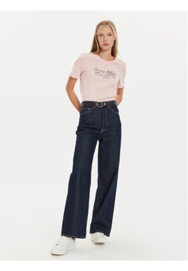TOMMY HILFIGER - Tommy Hilfiger T-Shirt Script Graphic WW0WW43502 Różowy Regular Fit. Kolor: różowy. Materiał: bawełna