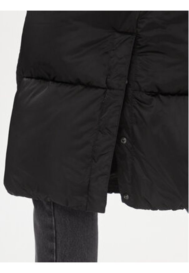 Tommy Jeans Kurtka zimowa Satin DW0DW16587 Czarny Regular Fit. Kolor: czarny. Materiał: syntetyk. Sezon: zima