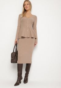 Born2be - Beżowy Elegancki Komplet z Dzianiny z Wiskozą Kardigan i Spódnica Uneva. Kolor: beżowy. Materiał: wiskoza, dzianina #1