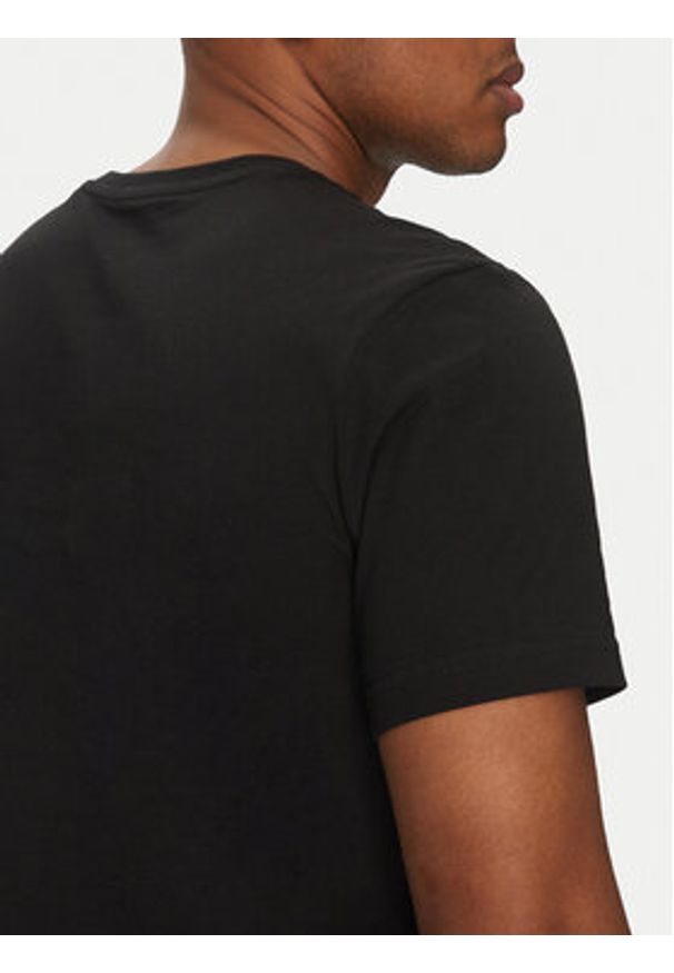 Reebok T-Shirt 100221874 Czarny Regular Fit. Kolor: czarny. Materiał: bawełna