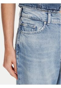 Mustang Jeansy Madison 1016211 Błękitny Wide Fit. Kolor: niebieski