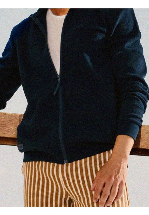 Sinsay - Bluza z długim rękawem - granatowy. Kolor: niebieski. Długość rękawa: długi rękaw. Długość: długie