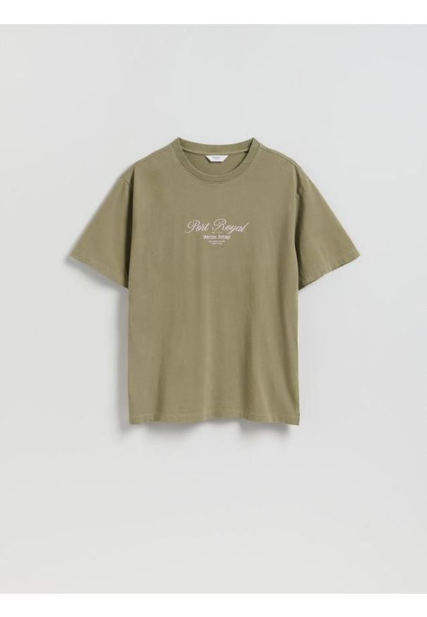 Reserved - T-shirt relaxed z nadrukiem na plecach - jasny zielony. Kolor: zielony. Materiał: bawełna, dzianina. Wzór: nadruk