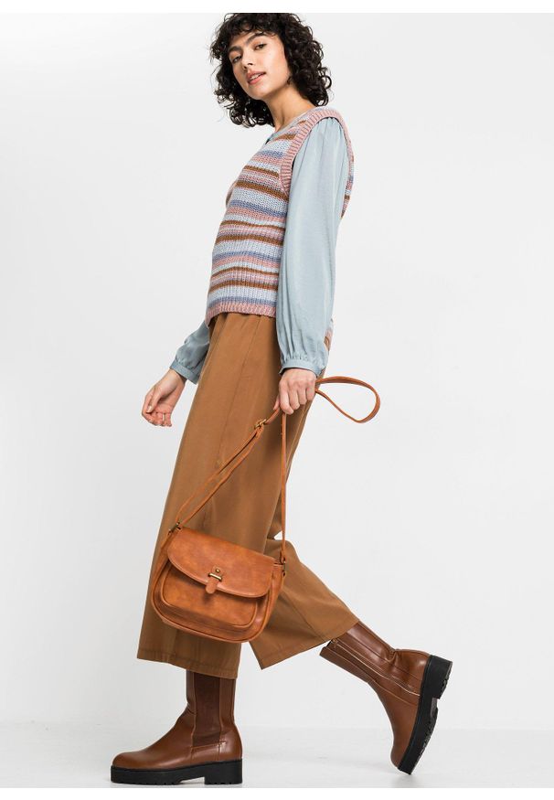 bonprix - Mała torebka na ramię z klamrą. Kolor: brązowy. Materiał: skórzane. Rozmiar: małe. Styl: elegancki. Rodzaj torebki: na ramię