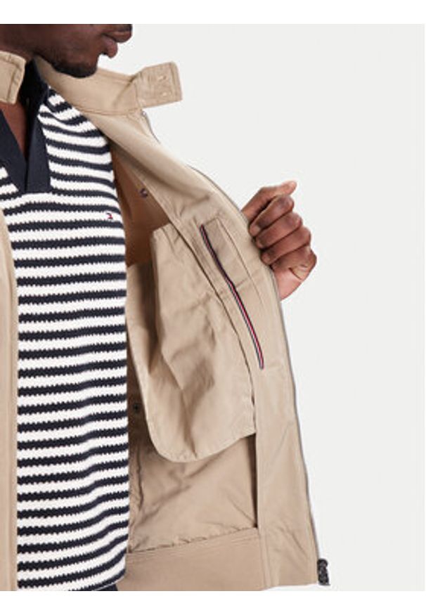 TOMMY HILFIGER - Tommy Hilfiger Kurtka bomber Harrington MW0MW39637 Beżowy Regular Fit. Kolor: beżowy. Materiał: syntetyk