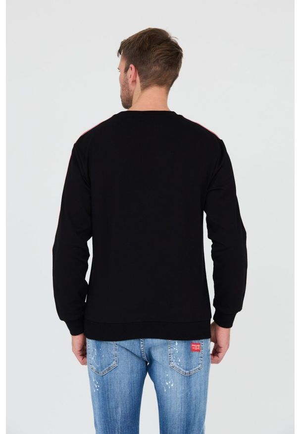 MOSCHINO Czarna męska bluza z lampasami, Rozmiar XL. Typ kołnierza: bez kaptura. Kolor: czarny