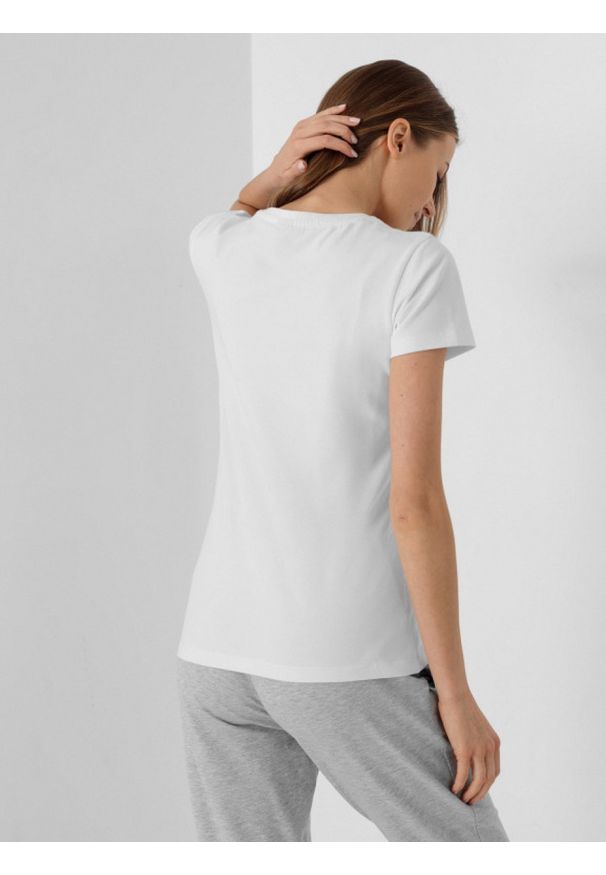 outhorn - T-shirt gładki damski. Okazja: na co dzień. Materiał: bawełna, jersey, materiał, elastan. Wzór: gładki. Styl: casual