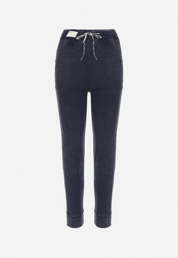 Born2be - Granatowe Bawełniane Spodnie Dresowe Typu Jogger z Gumką i Sznureczkiem w Talii Kaithalia. Kolor: niebieski. Materiał: dresówka, bawełna. Styl: elegancki, klasyczny