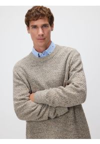 Reserved - Sweter z domieszką wełny - beżowy. Kolor: beżowy. Materiał: wełna