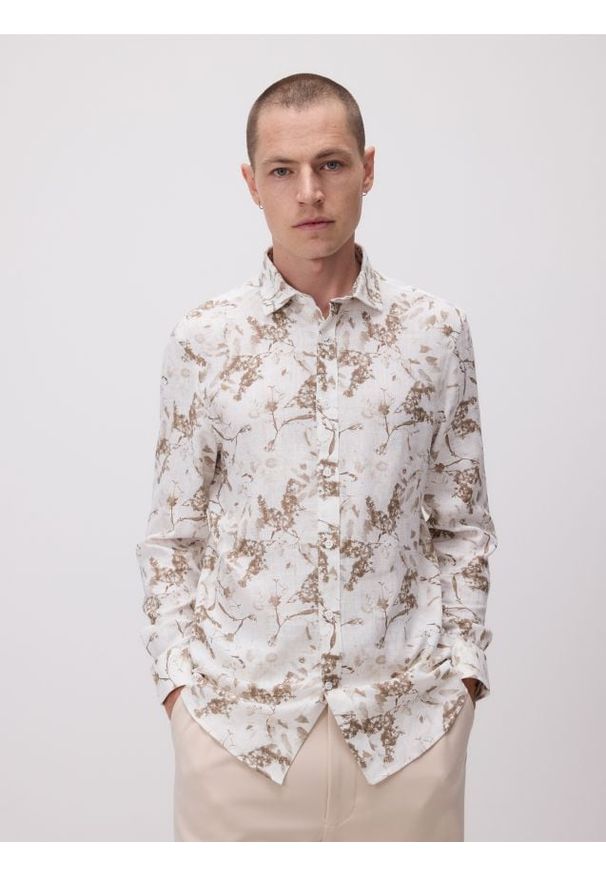 Reserved - Koszula slim fit z domieszką lnu - beżowy. Kolor: beżowy. Materiał: len