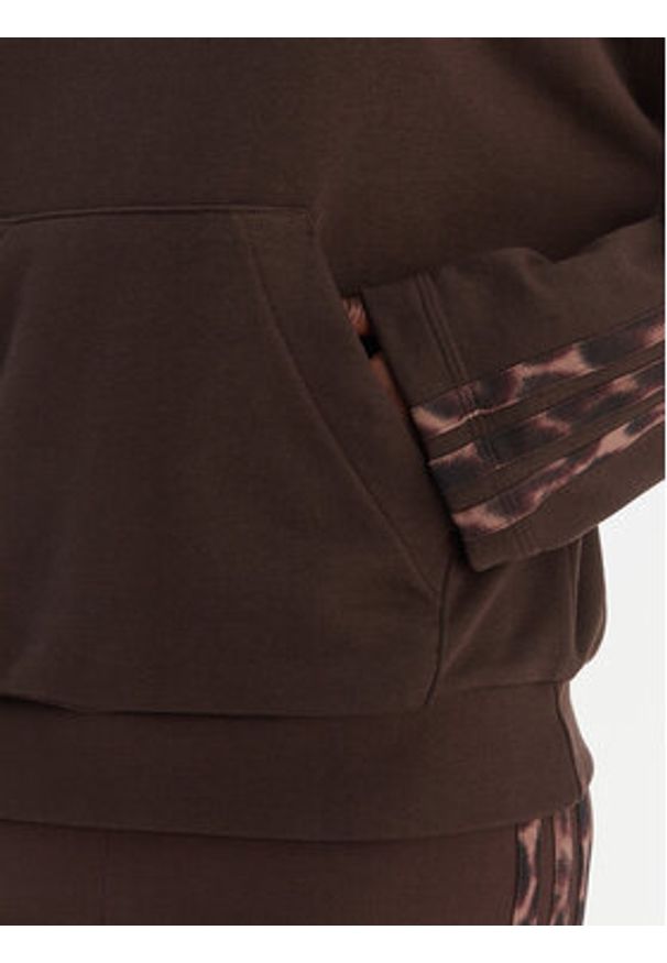 Adidas - adidas Bluza Seasonal Essentials Leopard Print KA4683 Brązowy Loose Fit. Kolor: brązowy. Materiał: bawełna, syntetyk. Wzór: nadruk