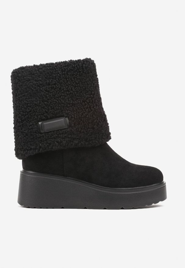 Born2be - Czarne Botki na Koturnie z Wywijaną Cholewką i Barankiem Irilaura. Okazja: na co dzień. Kolor: czarny. Materiał: jeans, wełna. Szerokość cholewki: normalna. Obcas: na koturnie. Styl: elegancki, wizytowy, casual