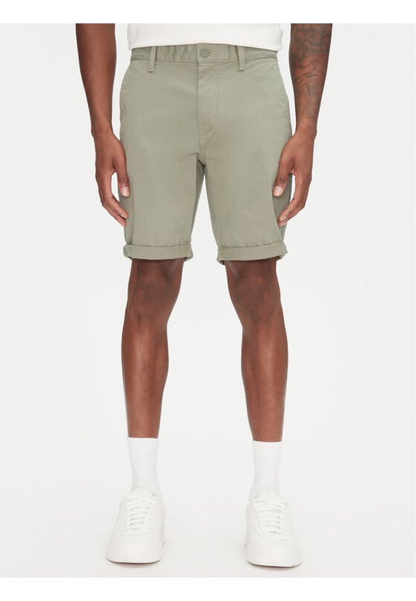 Tommy Jeans Szorty materiałowe Scanton DM0DM21950 Zielony Slim Fit. Kolor: zielony. Materiał: bawełna