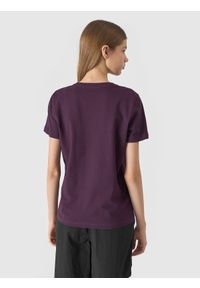 4f - T-shirt z nadrukiem dziewczęcy - ciemny fiolet. Okazja: na co dzień. Kolor: fioletowy. Materiał: dzianina, jersey, bawełna. Długość rękawa: krótki rękaw. Długość: krótkie. Wzór: nadruk. Sezon: lato. Styl: sportowy, casual #2