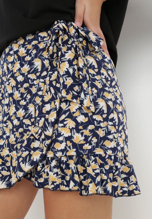 Born2be - Granatowe Spódnico-Spodenki Hesadina. Kolor: niebieski. Materiał: tkanina. Wzór: kwiaty, nadruk, aplikacja