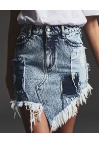 RETROFETE - Patchworkowa spódnica jeansowa Irene. Kolor: niebieski. Materiał: jeans. Wzór: aplikacja. Styl: klasyczny