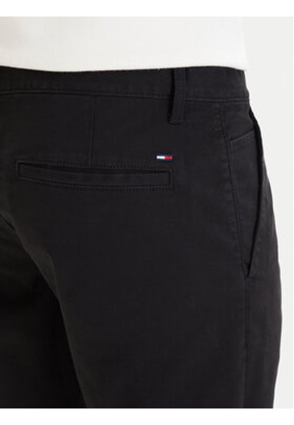 Tommy Jeans Szorty materiałowe Scanton DM0DM22852 Czarny Slim Fit. Kolor: czarny. Materiał: bawełna