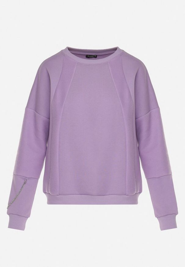 Born2be - Jasnofioletowa Bluza z Ozdobnym Łańcuszkiem Letonia. Typ kołnierza: bez kaptura. Kolor: fioletowy. Materiał: tkanina, bawełna. Wzór: aplikacja
