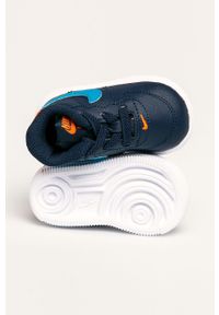 Nike Kids - Buty dziecięce Force 1. Kolor: niebieski. Materiał: syntetyk, materiał, skóra, guma. Szerokość cholewki: normalna #2