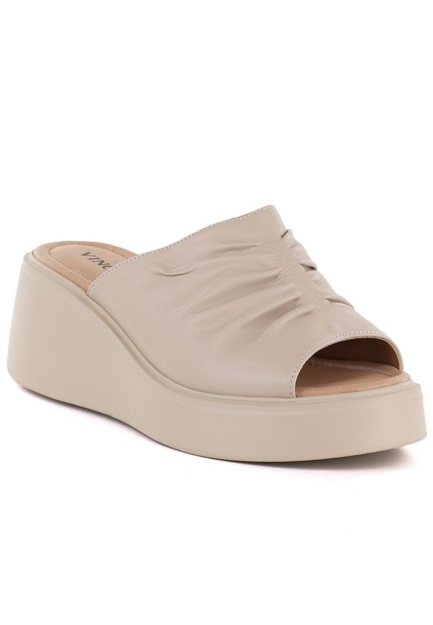 Skórzane klapki damskie na koturnie beżowe Vinceza 66949. Kolor: beżowy. Materiał: skóra. Sezon: lato. Obcas: na koturnie