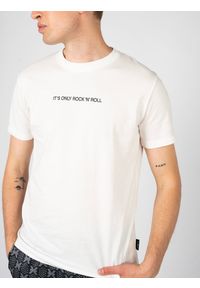 John Richmond T-Shirt | HMP25017TS | Mężczyzna | Biały. Okazja: na co dzień. Kolor: biały. Materiał: bawełna. Długość: długie. Wzór: nadruk. Styl: elegancki, casual