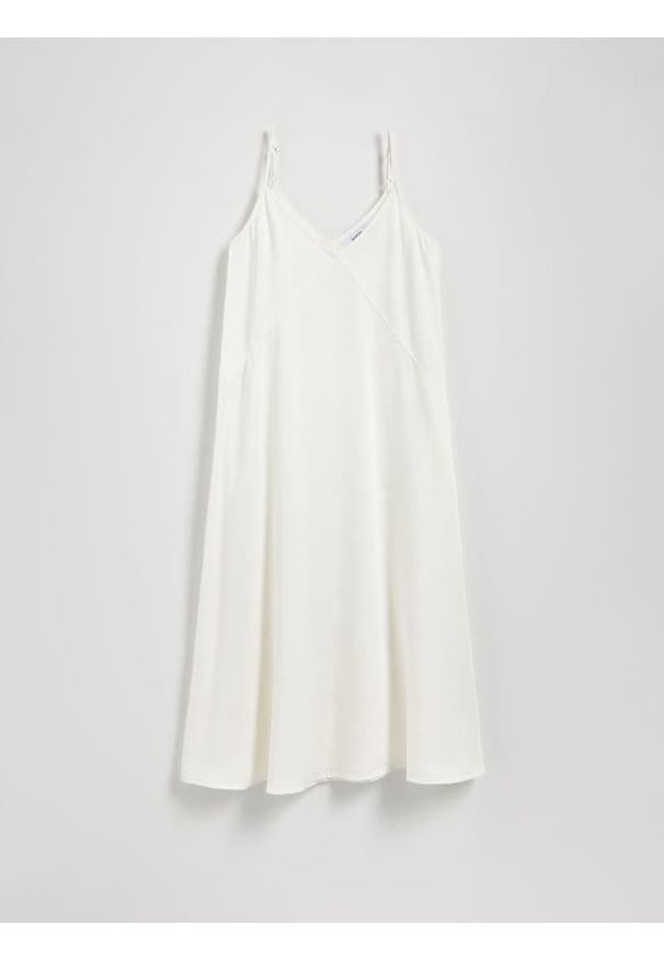 Reserved - Jeansowa sukienka maxi - biały. Kolor: biały. Materiał: jeans. Długość: maxi