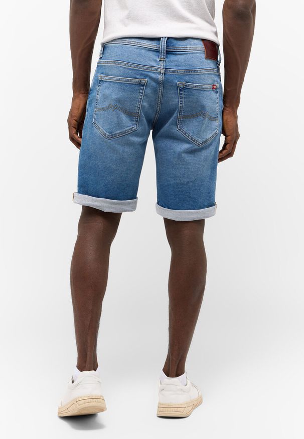 Mustang - MĘSKIE SZORTY MUSTANG Chicago Shorts Z Denim Blue 1015140 5000 523. Materiał: denim