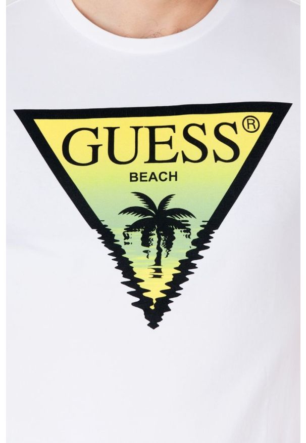 Guess - GUESS Biały t-shirt męski z logo z palmą, Rozmiar XL. Kolor: biały. Wzór: nadruk