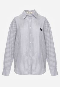 Born2be - Niebieska Koszula z Bawełną w Paski Ozdobiona Haftem Sercem Sewriva. Okazja: na co dzień. Typ kołnierza: kołnierzyk klasyczny. Kolor: niebieski. Materiał: bawełna. Wzór: haft, paski, aplikacja. Styl: casual, klasyczny #5