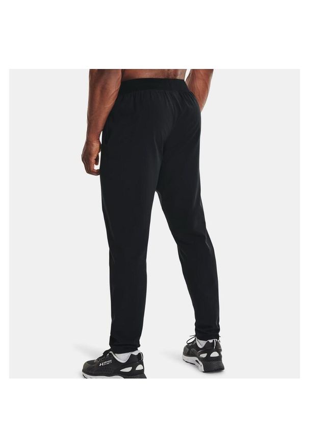 Spodnie fitness męskie Under Armour Unstoppable Tapered. Kolor: czarny. Sport: fitness