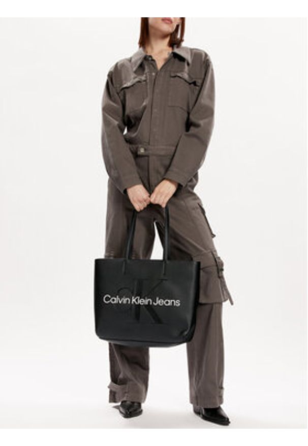 Calvin Klein Jeans Torebka Sculpted Shopper29 Mono K60K610276 Czarny. Kolor: czarny. Materiał: skórzane