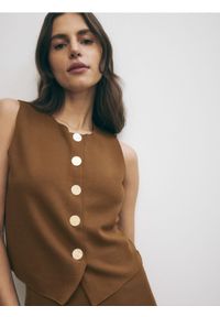 Reserved - Kamizelka z wiskozą - brązowy. Kolor: brązowy. Materiał: wiskoza #1