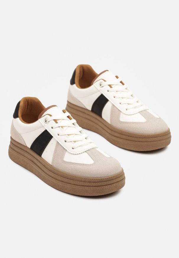 Born2be - Beżowo-Czarne Sneakersy Klasyczne Tenisówki na Tłoczonej Platformie Nanislla. Okazja: na co dzień. Kolor: beżowy. Obcas: na platformie