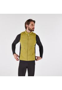 KIPRUN - Kamizelka do biegania męska Kiprun 500 Warm ocieplana. Kolor: czarny, zielony, wielokolorowy. Materiał: materiał, tkanina. Długość rękawa: bez rękawów. Sezon: zima. Sport: bieganie