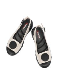 Beżowe Sandały Artiker Modne Obuwie Damskie. Okazja: na spacer. Kolor: beżowy. Materiał: materiał. Sezon: lato #2