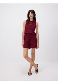 Reserved - Dzianinowe szorty - bordowy. Kolor: czerwony. Materiał: dzianina #1