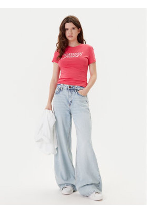 Tommy Jeans T-Shirt Essential DW0DW19447 Różowy Slim Fit. Kolor: różowy. Materiał: bawełna